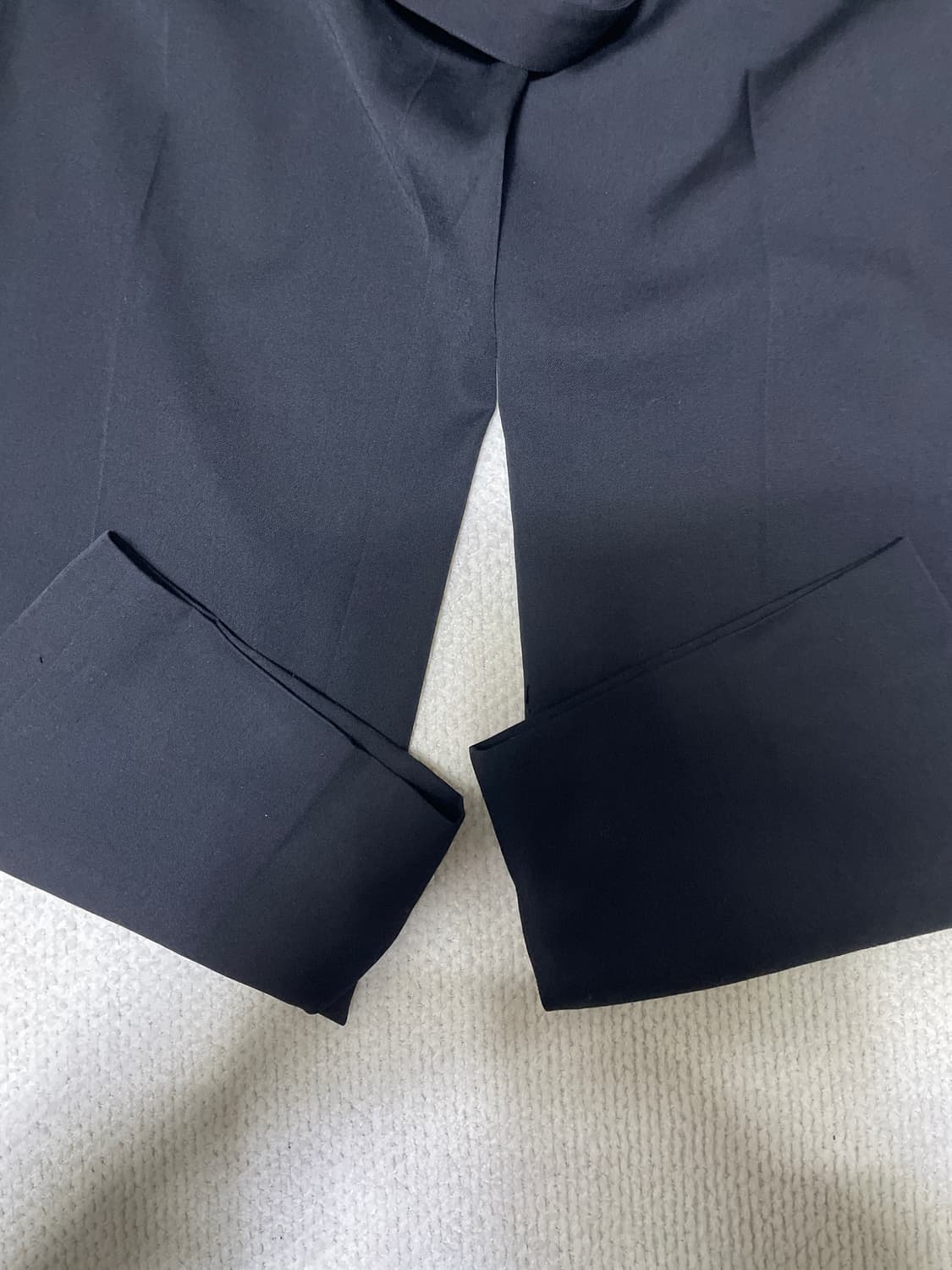 [48] 르메르 19fw 벨티드 플리츠 팬츠 블랙 상품이미지5