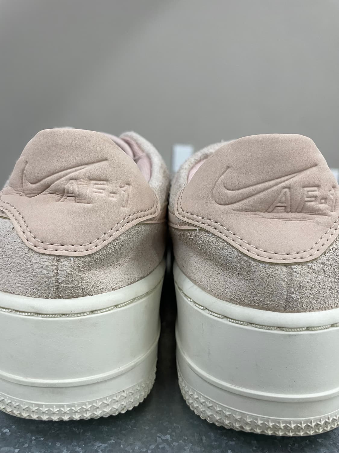 나이키 에어포스1 파티클 베이지 225  상품이미지10