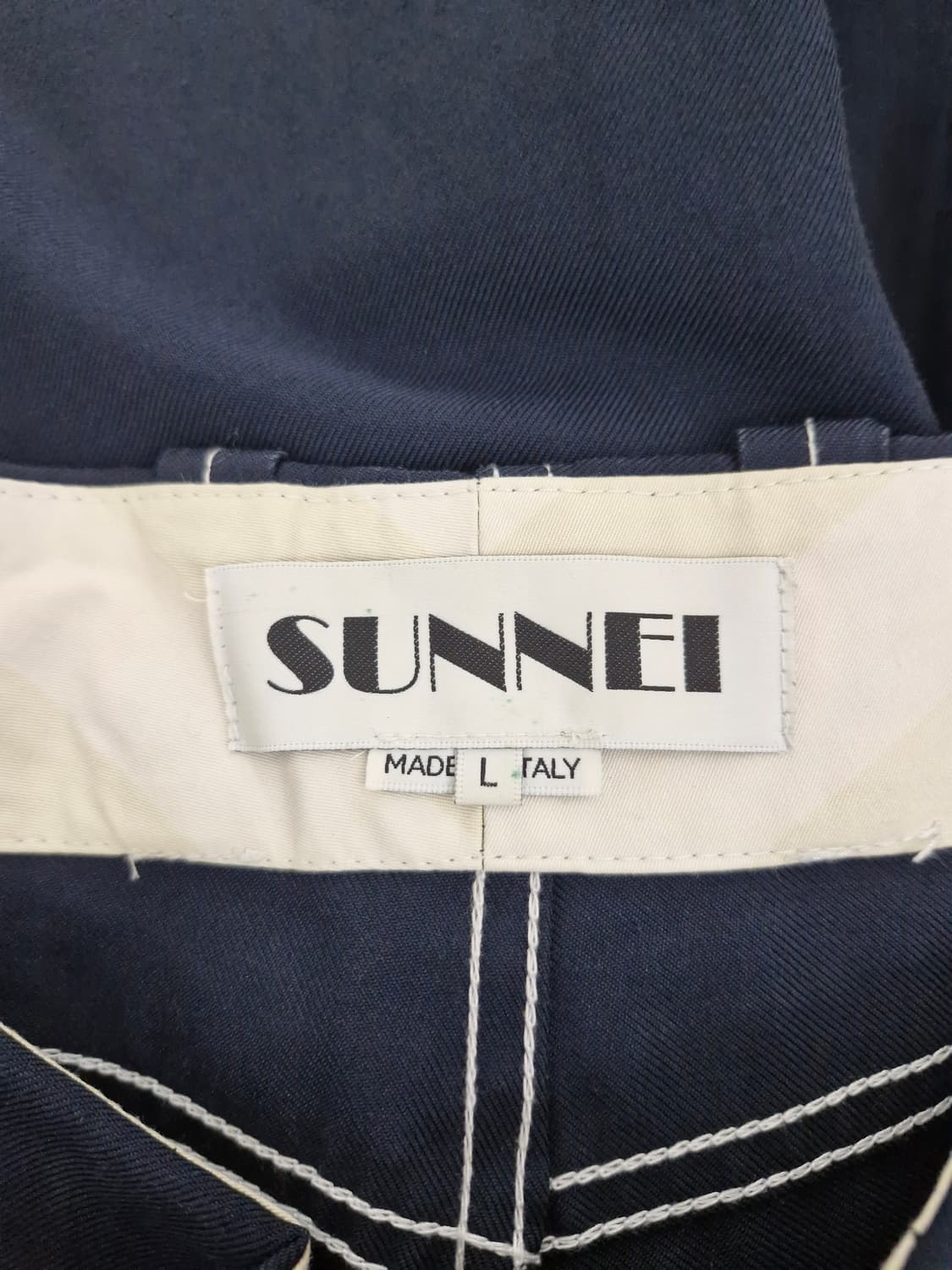 써네이(SUNNEI)코튼 스티치 버뮤다 쇼츠 네이비 상품이미지3