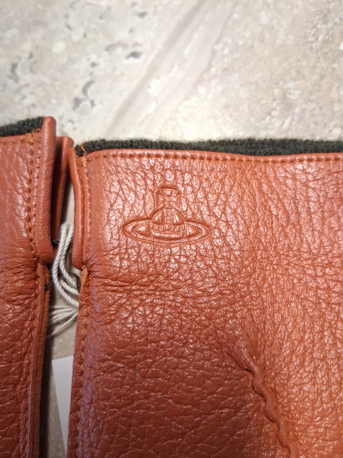 비비안웨스트우드 남성용 V 스티치 가죽 장갑 오렌지 25cm (새상품) 상품이미지5