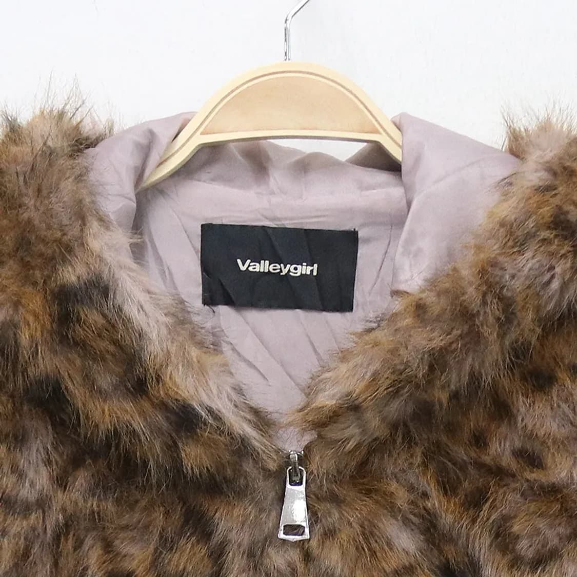 VALLEYGIRL 호피 퍼 후드 집업  상품이미지5