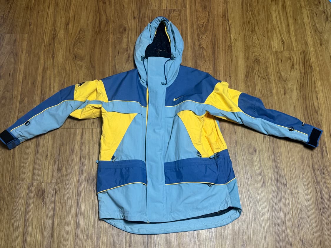 나이키 nike ACG 90s 올드스쿨 스톰핏 윈드 자켓팝니다. 상품이미지1