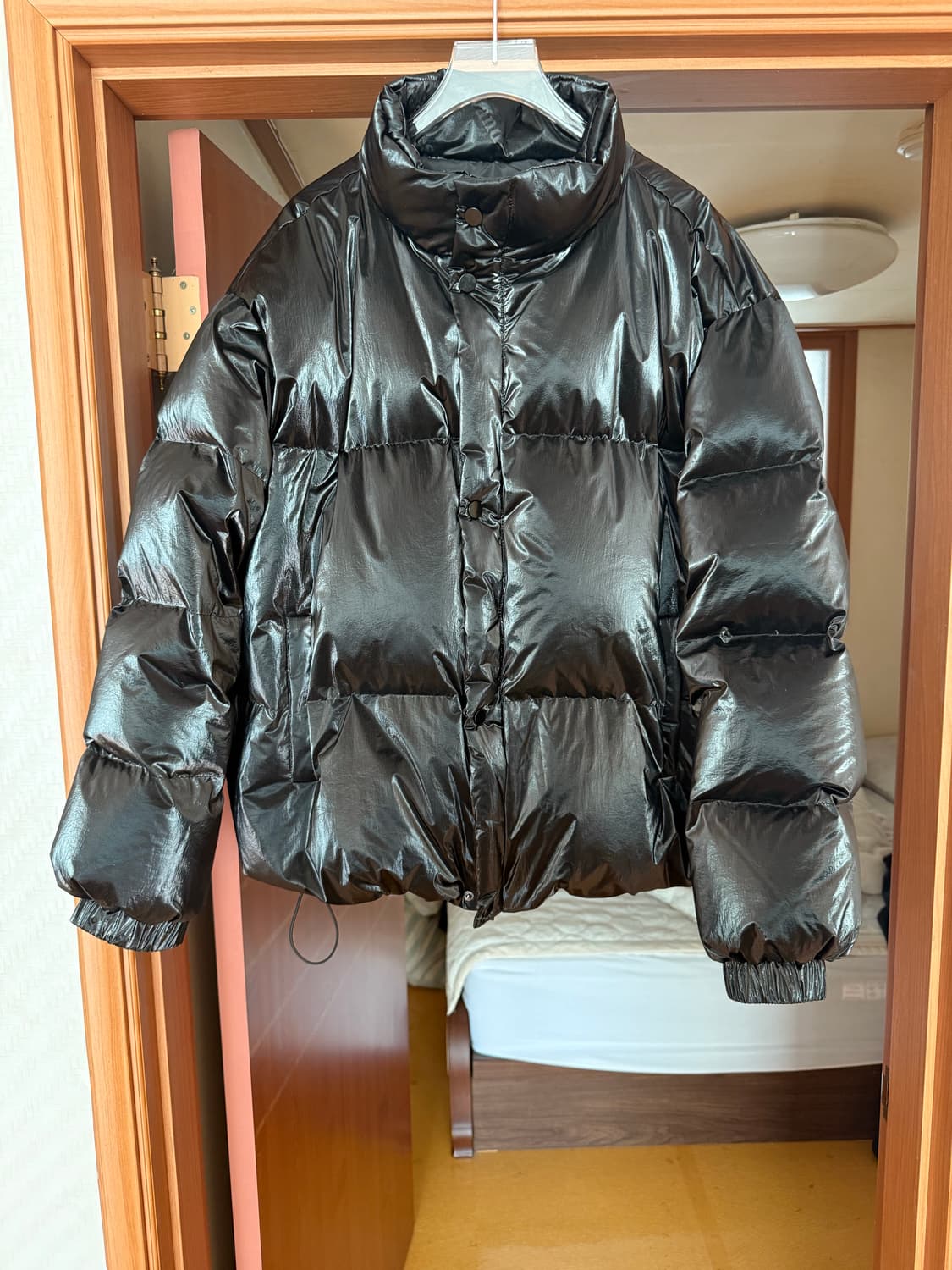 어반드레스 시베리아 크롭패딩 판매합니다 상품이미지1