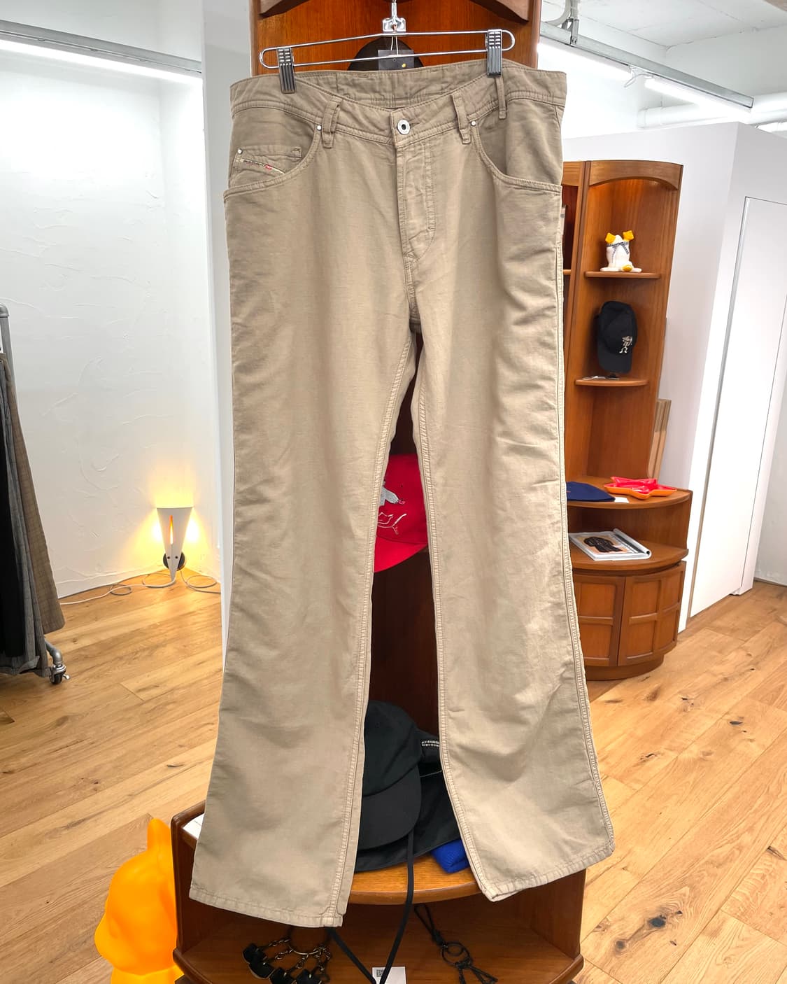 [33] 디젤 베이지 팬츠 상품이미지5