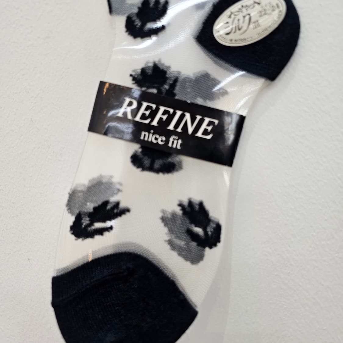 REFINE 실크혼방 튤립 블랙 시스루 삭스 상품이미지4