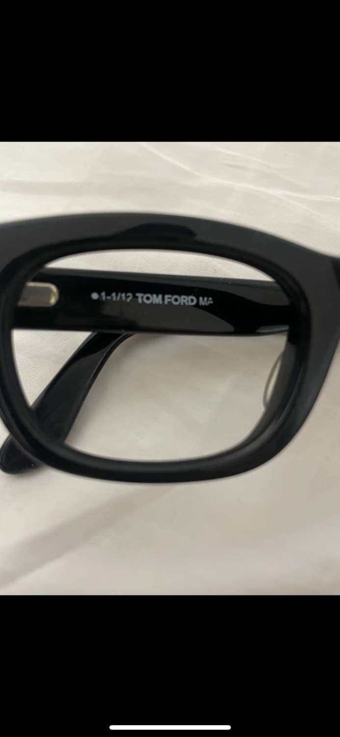 톰포드 TF5252 검정 블랙 뿔테 안경 상품이미지2