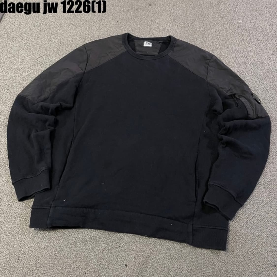 Cp컴퍼니 맨투맨  상품이미지1