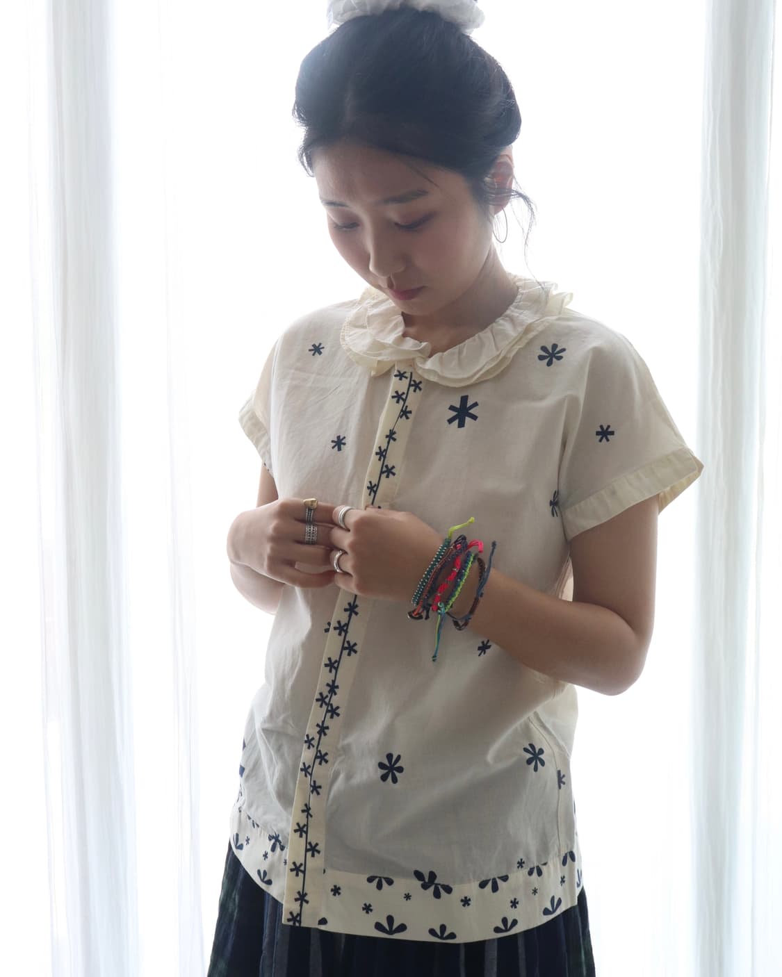 [Beams Boy] Floral Frill Collar Blouse 상품이미지2