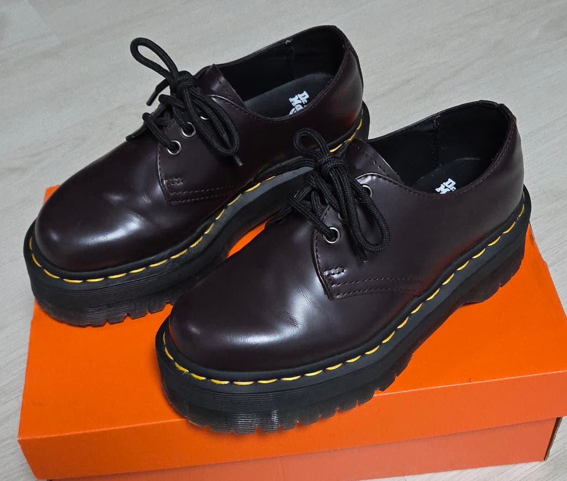 닥터마틴 1461 쿼드 버건디 상품이미지1