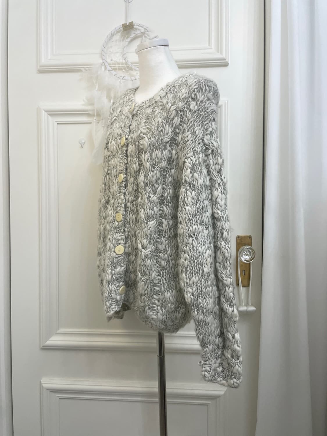 khaki white boucle over sweater cardigan 상품이미지2