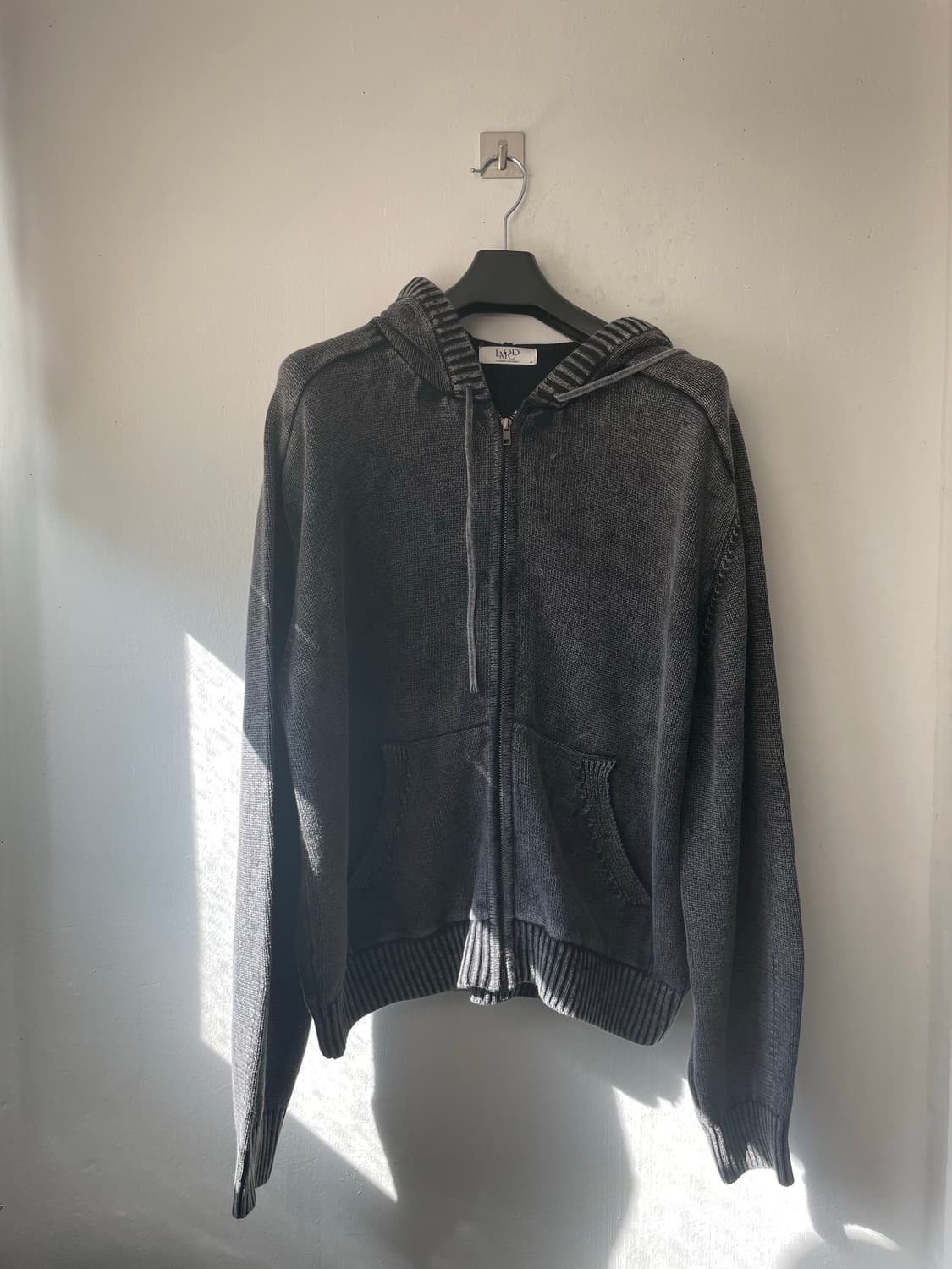 엘무드 피스 다이드 후디 니트 집업 스테인 차콜 상품이미지9