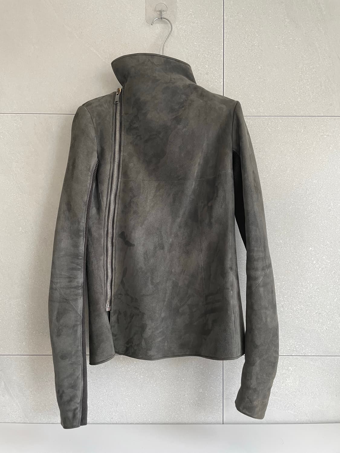 릭오웬스 13fw 하이넥 램스킨 사선지퍼 레더자켓 상품이미지1