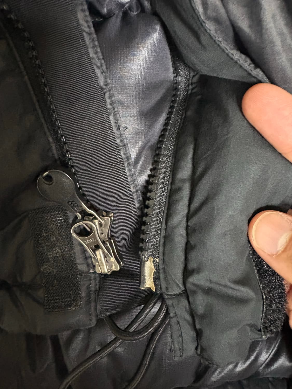 파타고니아 피츠로이 구형 패딩 블랙(M) 상품이미지7