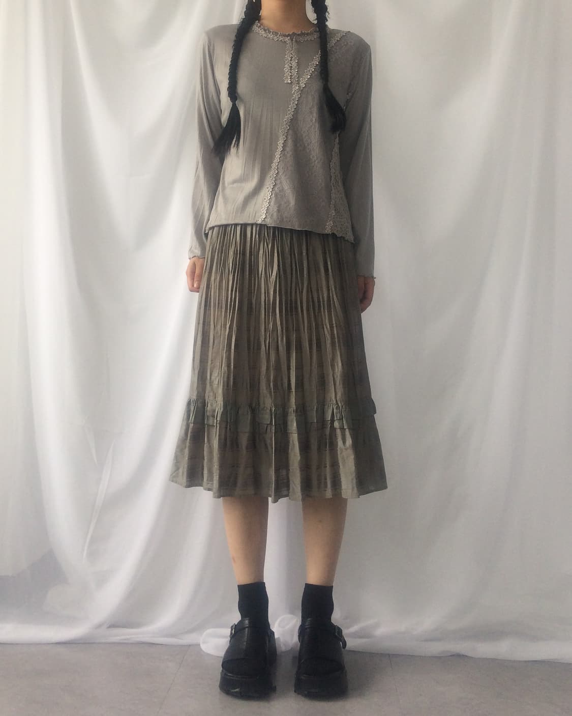Lace layer trimming high neck sleeve 상품이미지6