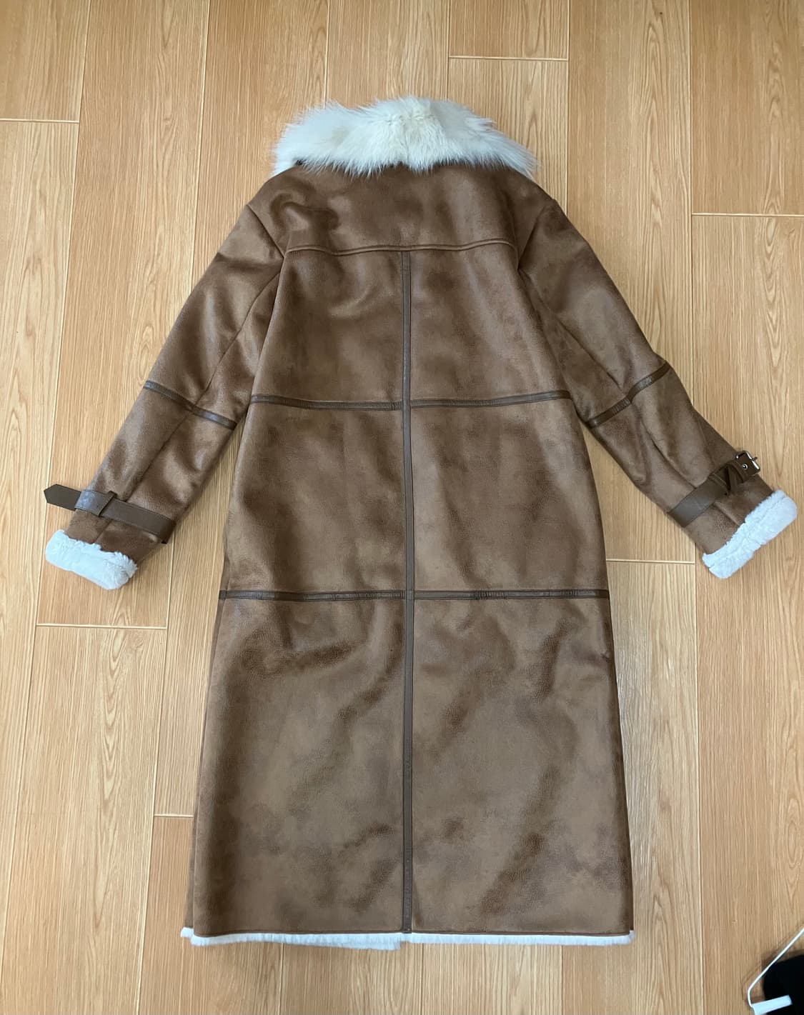 Mustang fur long coat  상품이미지3