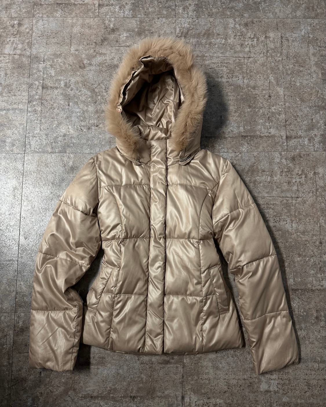 세실맥비 퍼 후디드 푸퍼 재킷 상품이미지5