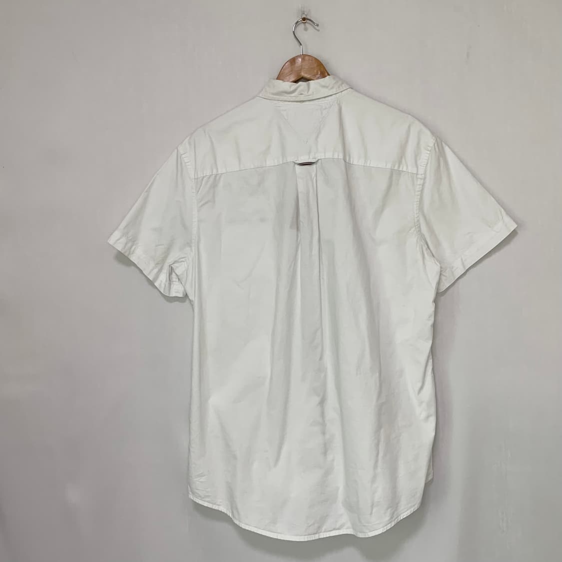 타미힐피거 빈티지 스탠다드 반팔 셔츠 화이트 남성 XL 상품이미지3