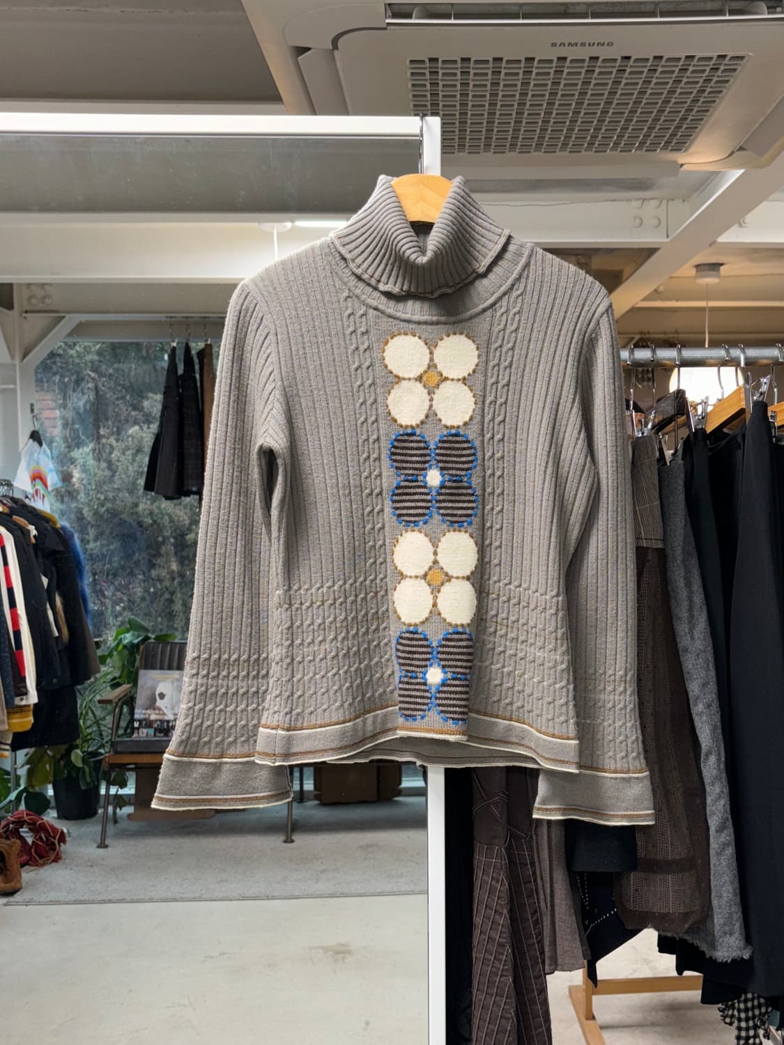 히로코 비스 하이넥 니트 상품이미지1