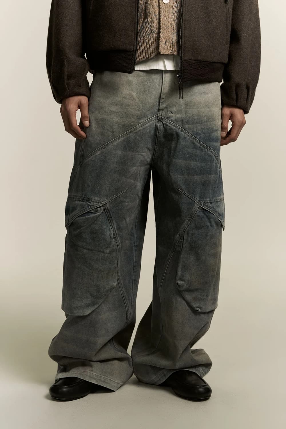 Namesake FELIX CARGO JEANS 라이즈 앤톤 착용 상품이미지1