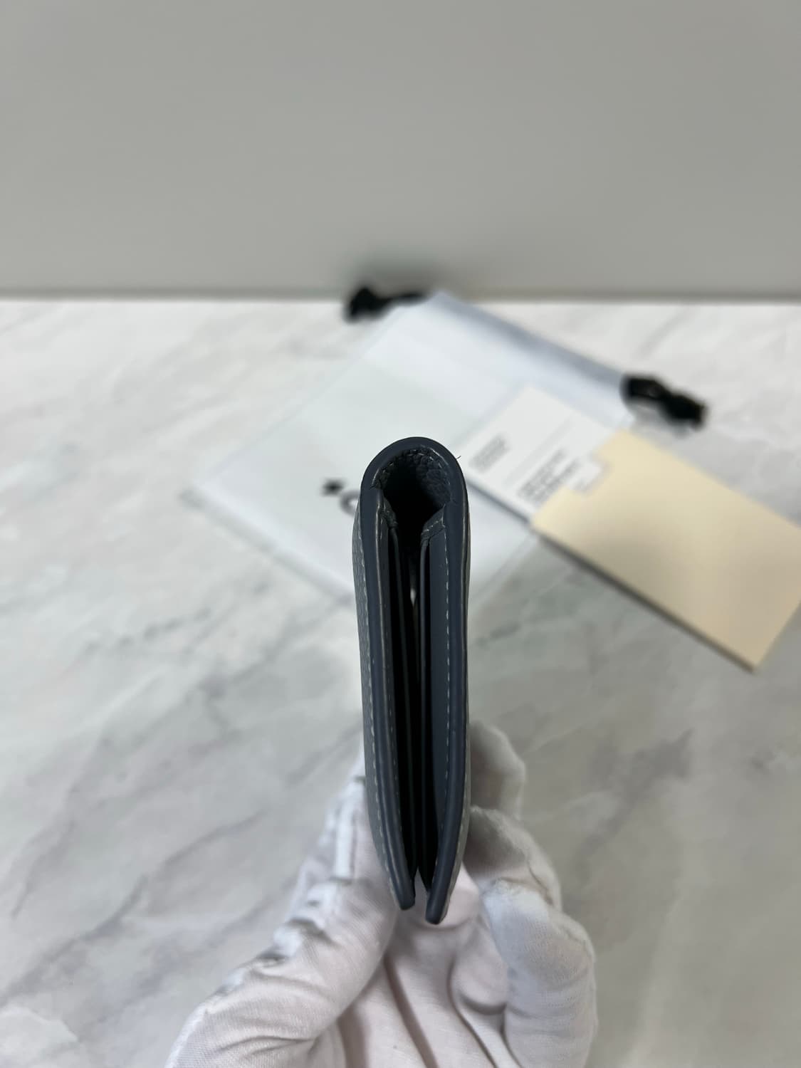 디올 CD 아이콘 버티컬 바이폴드 지갑 상품이미지9