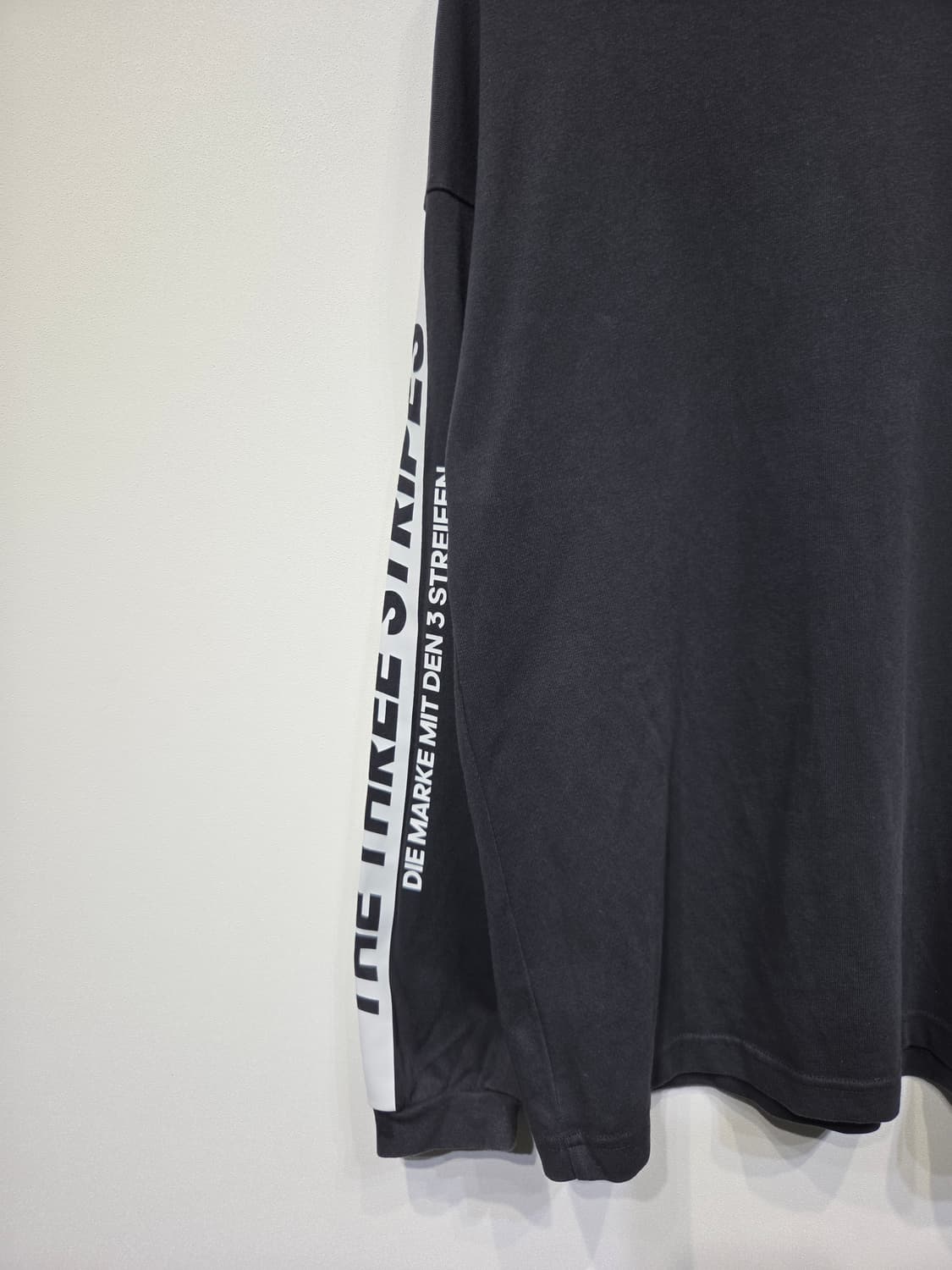 아디다스 스포츠웨어 워드 루즈핏 긴팔 티셔츠 상품이미지4