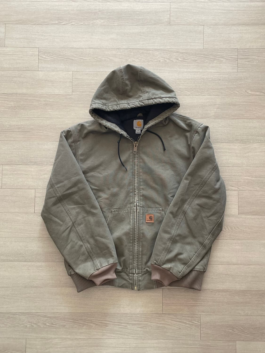 칼하트 j130 LBR 라이트브라운 액티브 자켓 샌드스톤 상품이미지1