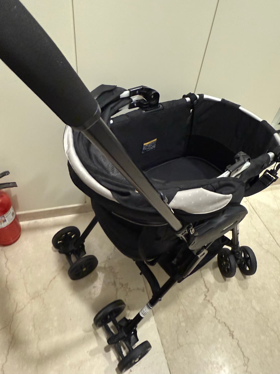 콤펫 미리미리 카시트 유모차 퓨어블랙 상품이미지10