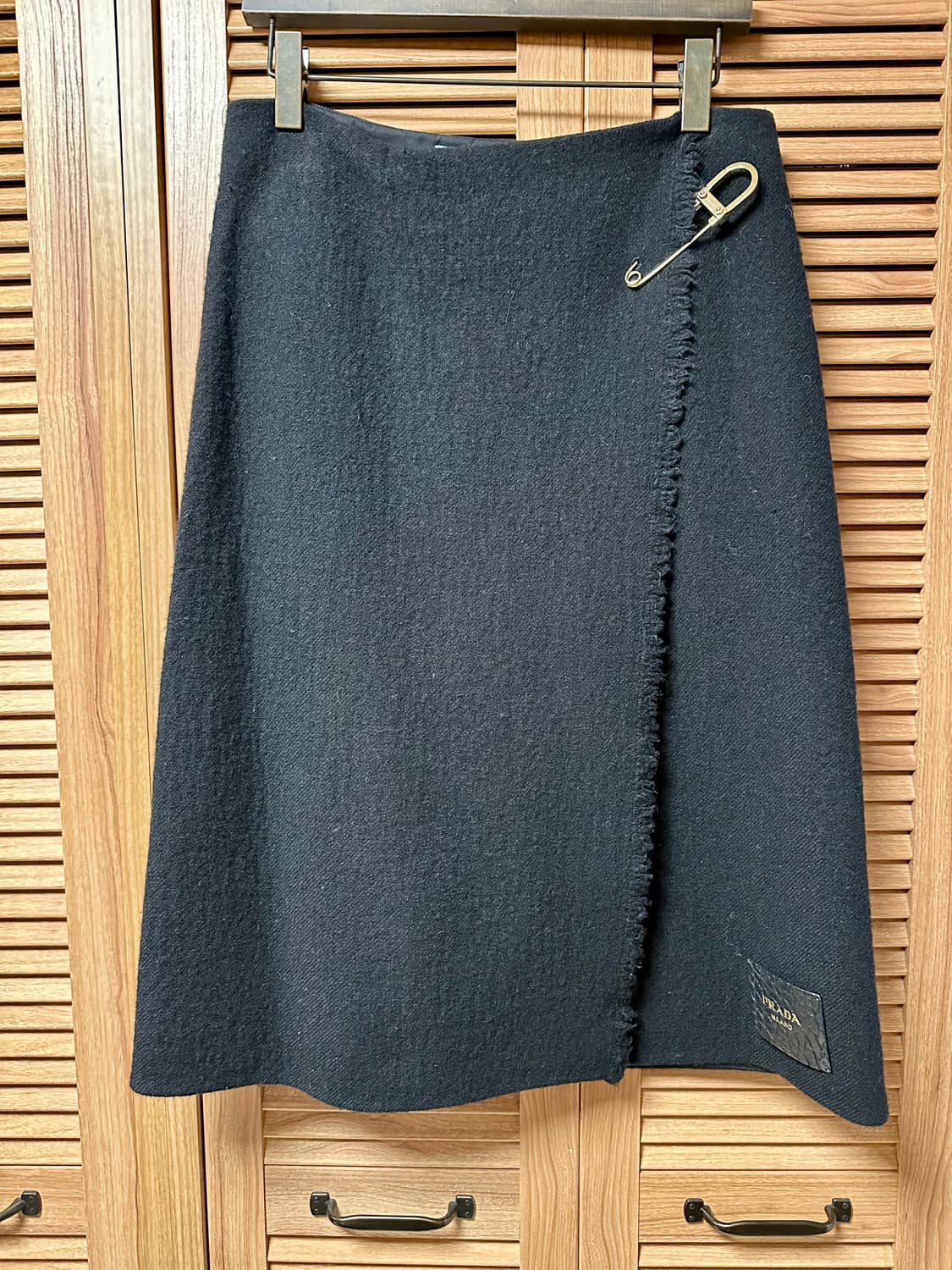 프라다스커트 상품이미지1