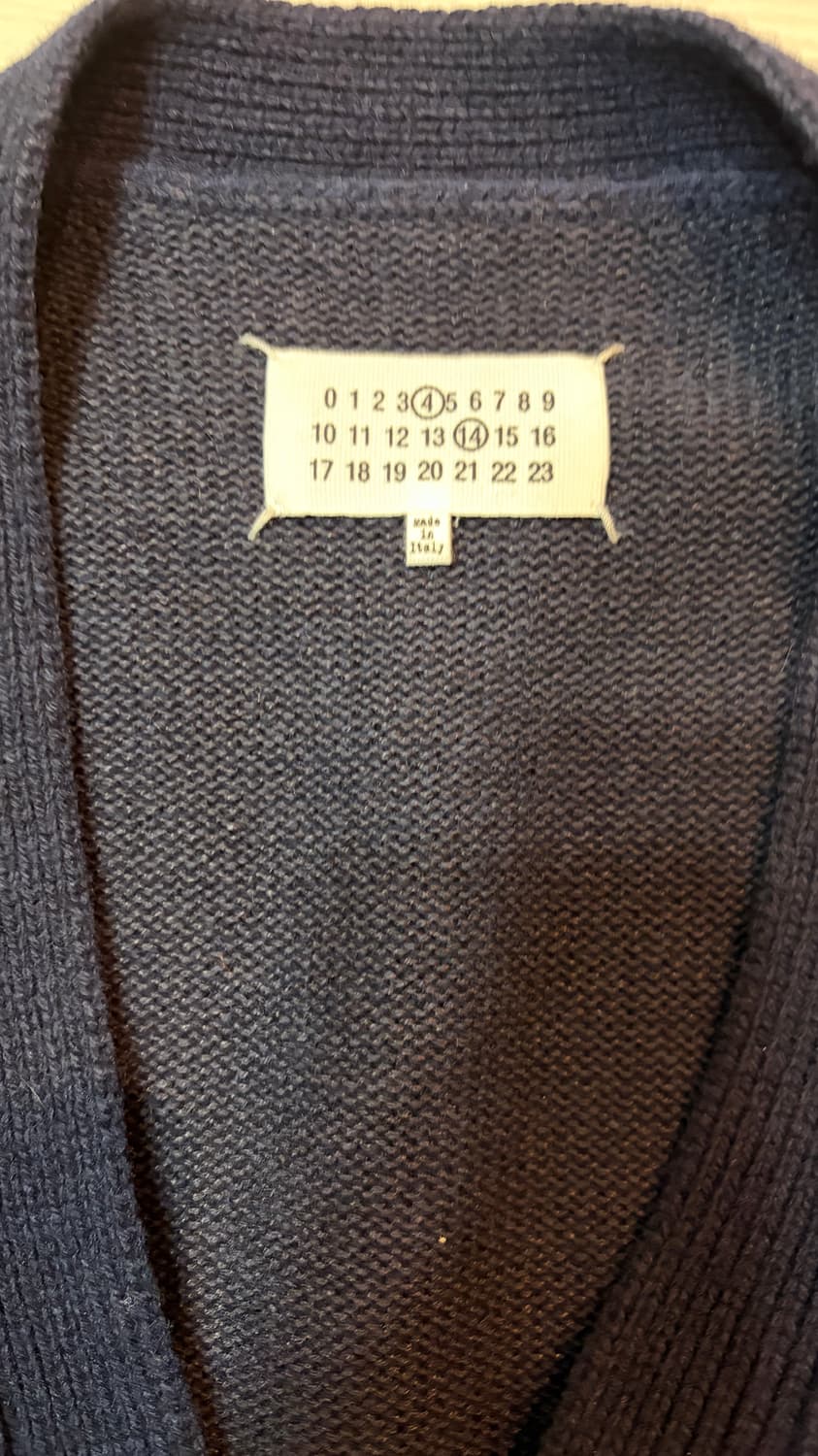 메종 마르지엘라 엘보우 패치 가디건 네이비 상품이미지6