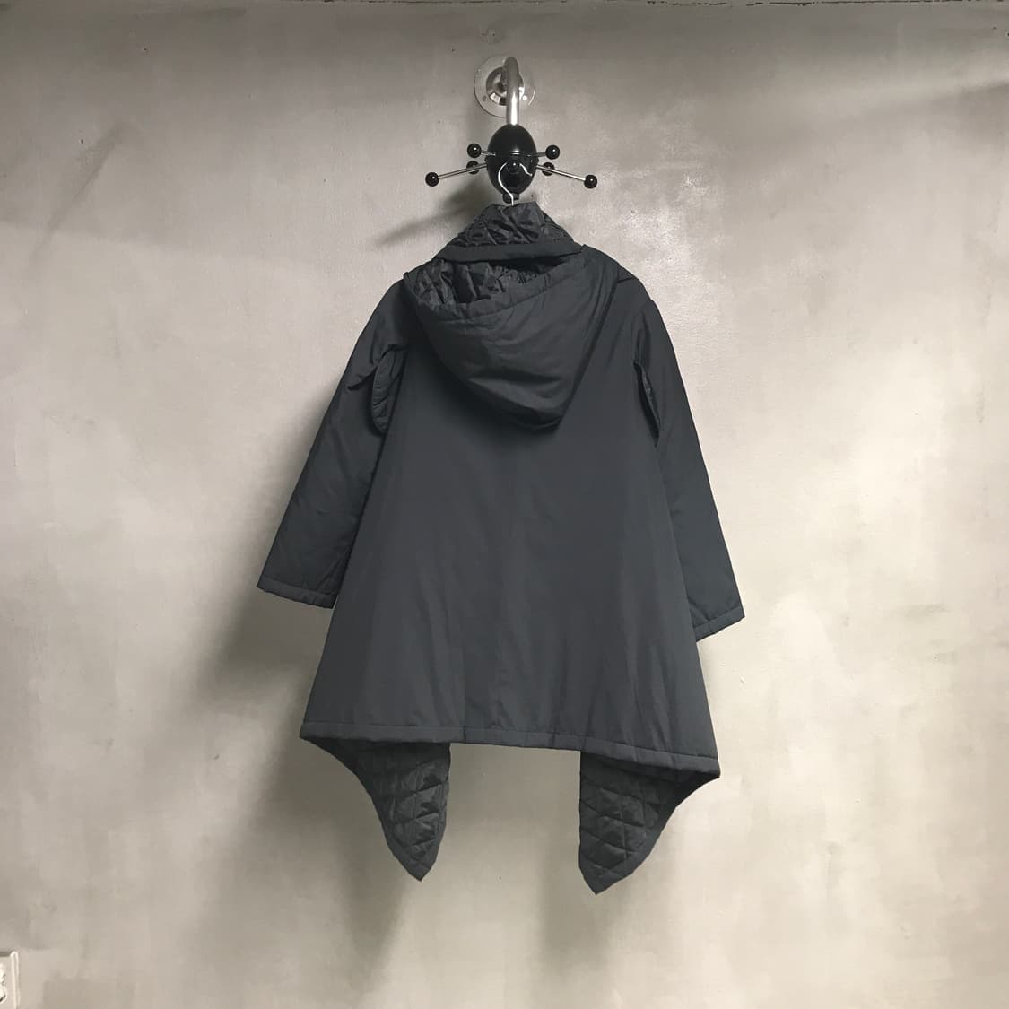 꼼데가르송 블랙 패디드 코트 M(W) 상품이미지7
