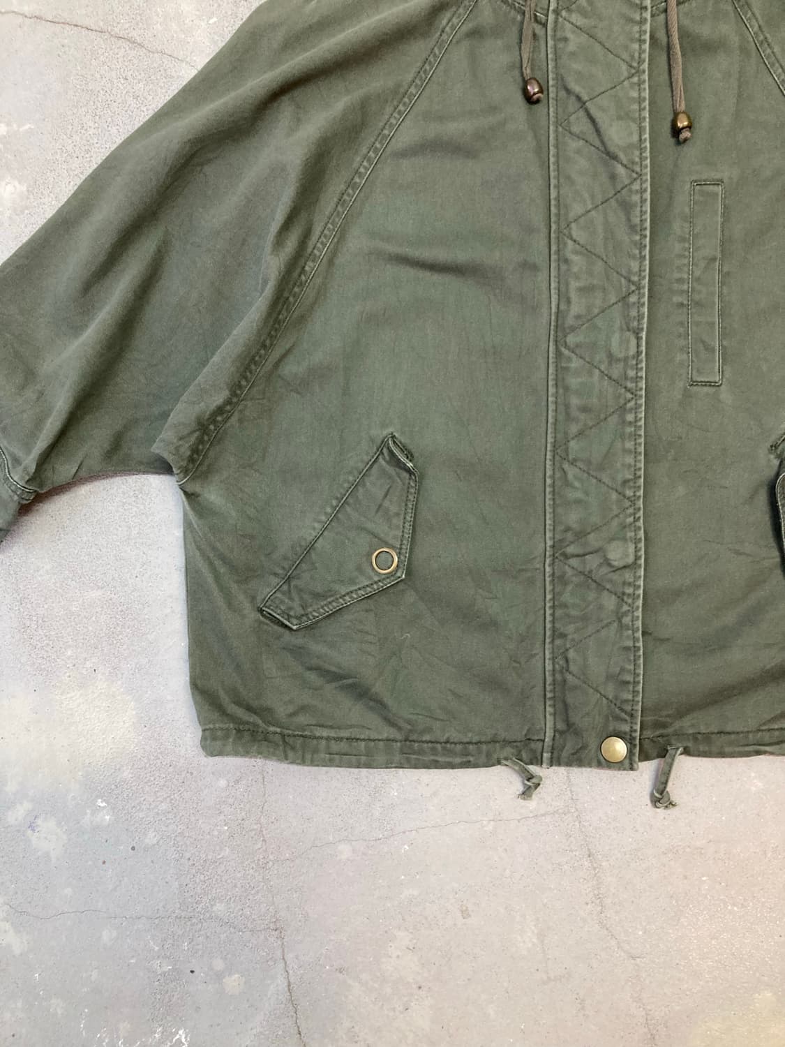 khaki batwing hooded utility jacket 상품이미지3