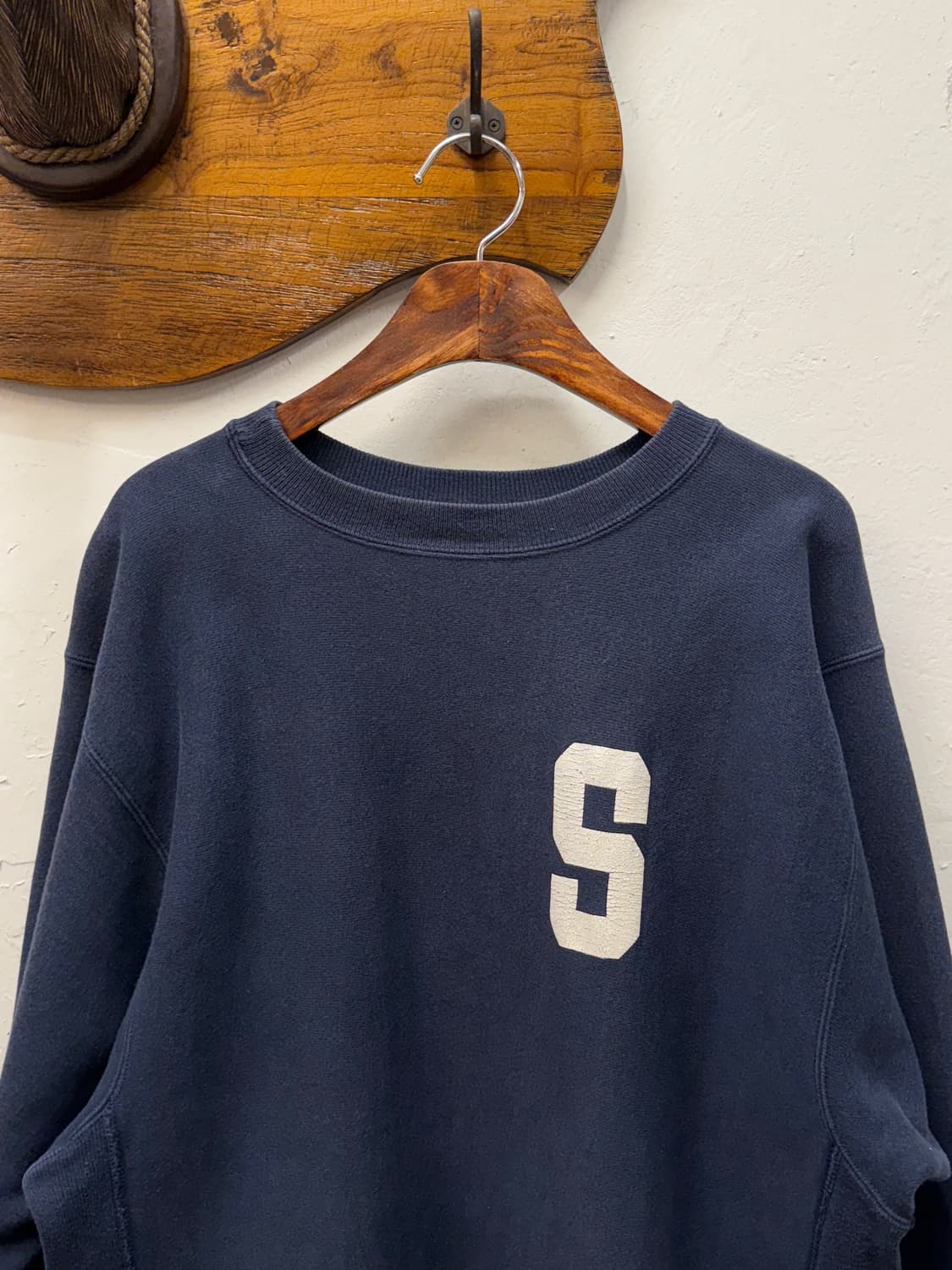 L) CHAMPION Reverse Weave Graphic Sweats 상품이미지1