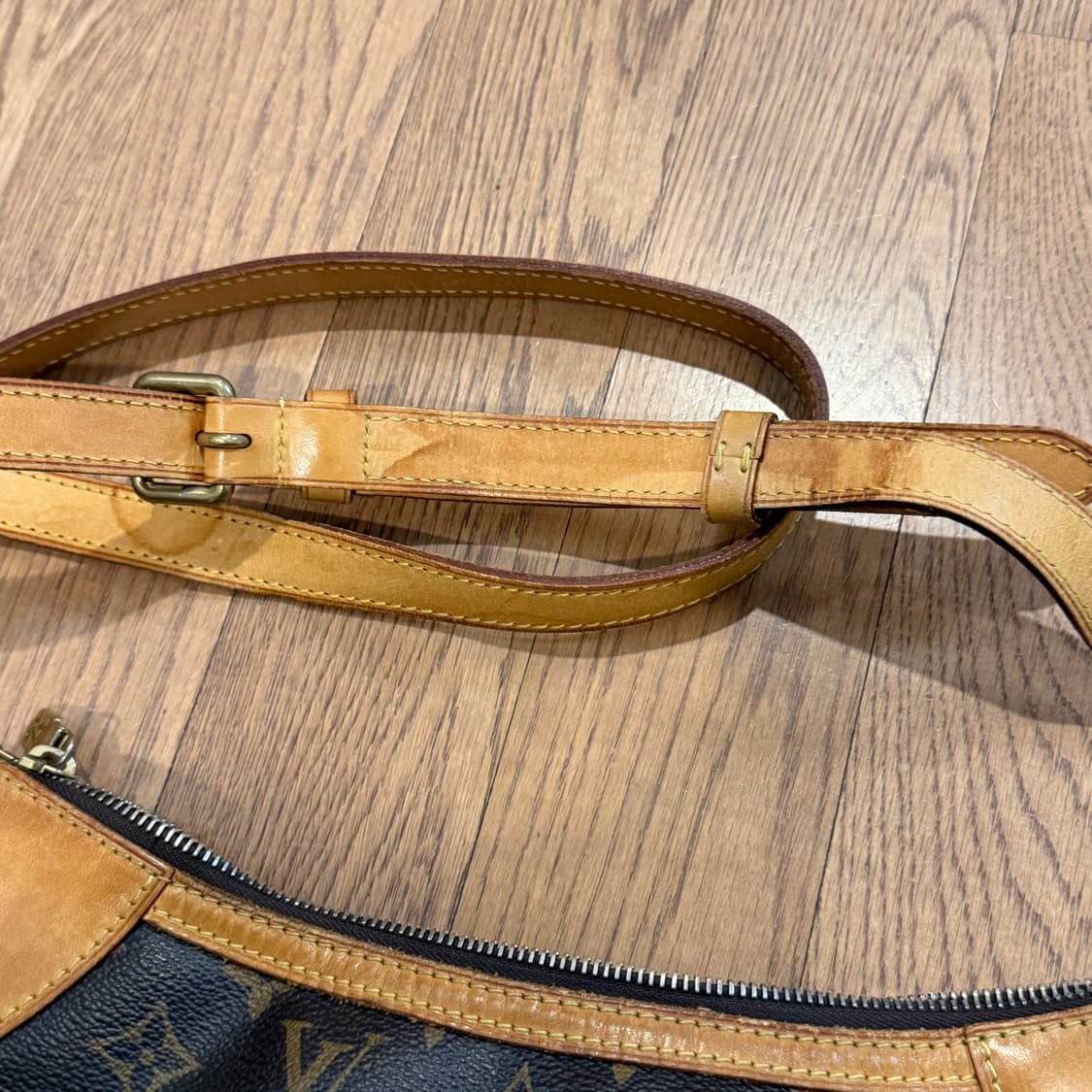 루이비통 모노르램 오데온 숄더백  상품이미지7