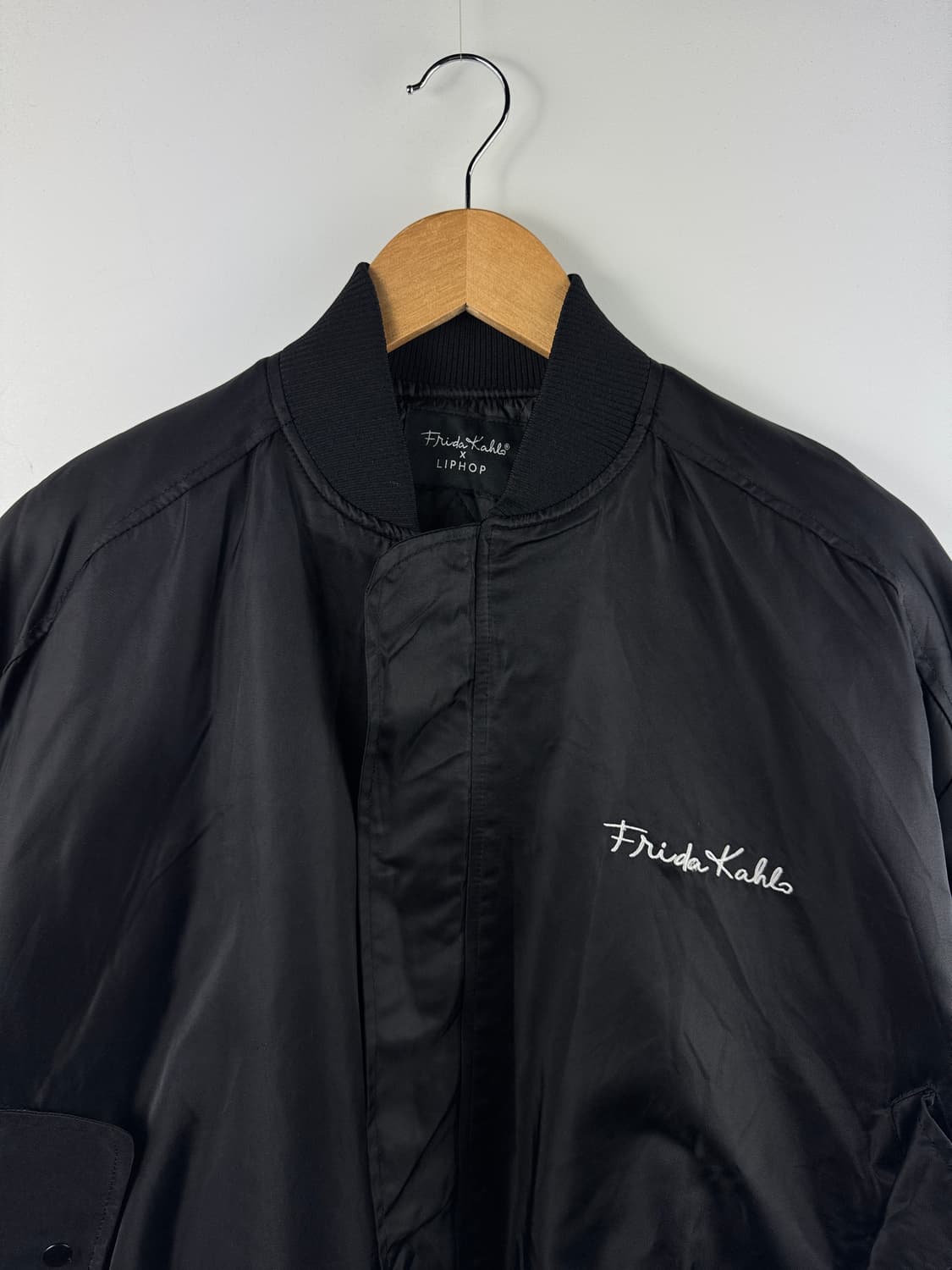 Frida Kahlo X LIPHOP 블랙 봄버 자켓1723 상품이미지3