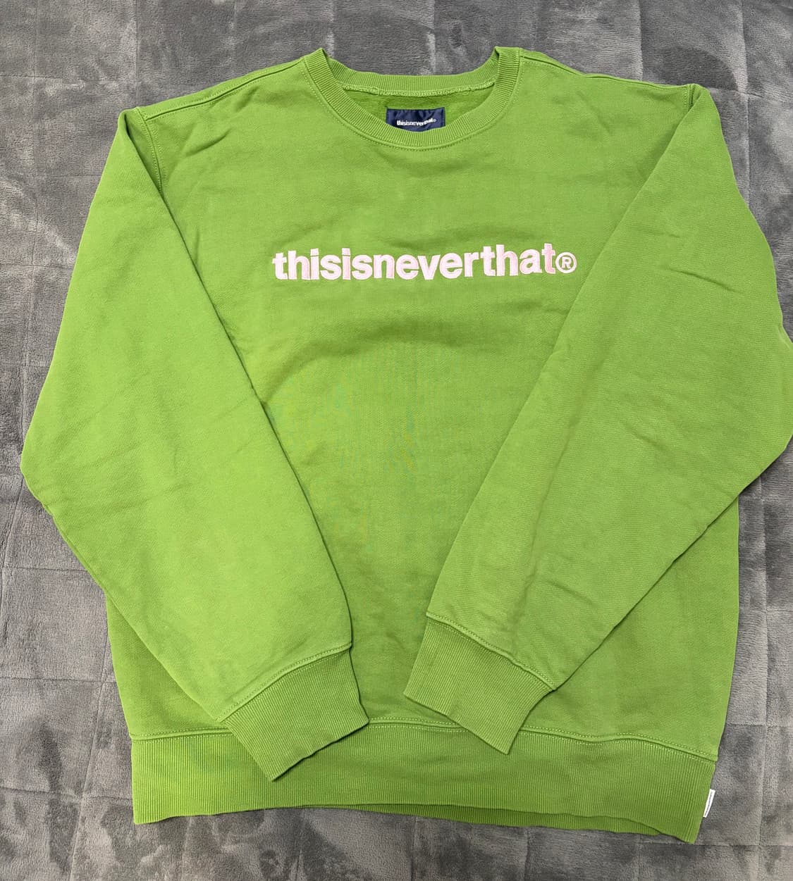 디스이즈네바댓 맨투맨 XL 상품이미지1