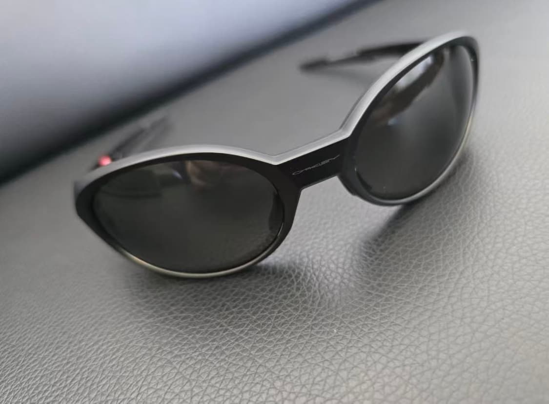 오클리 아이 자켓 리덕스 매트 블랙 프레임 프리즘 그레이 상품이미지3