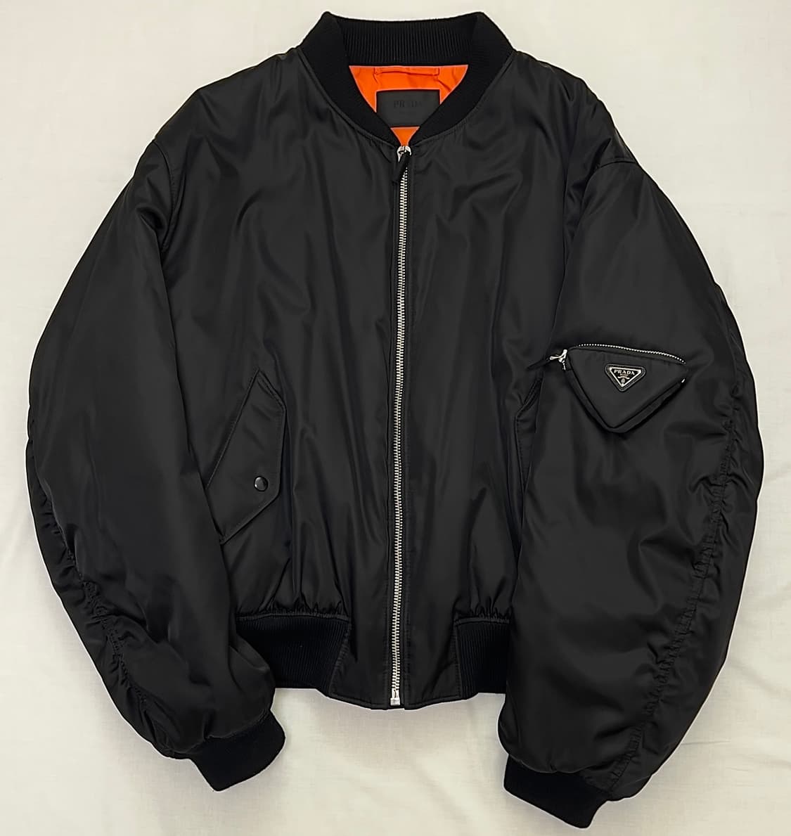 (우체국 택포가격) 프라다 리나일론 봄버 바머 재킷 블랙 XL 상품이미지1