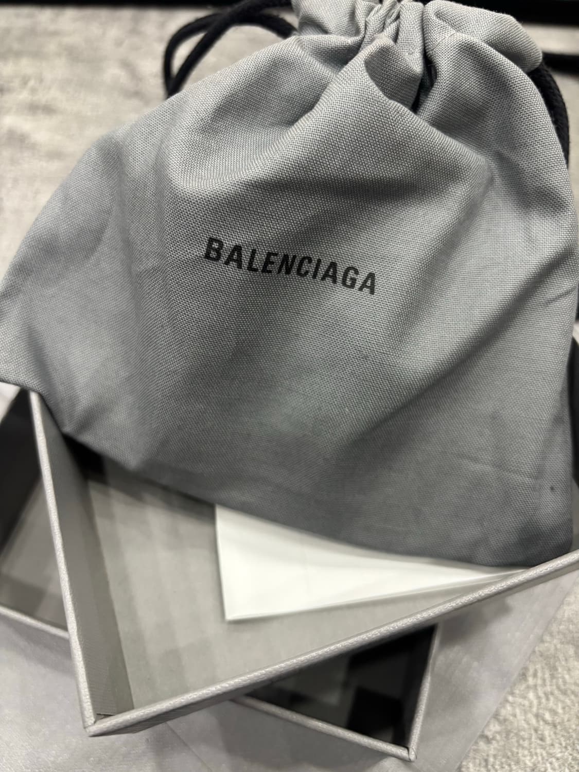 (새상품) 발렌시아가 르카골 램스킨 카드지갑 발렌시아가카드지갑 상품이미지8