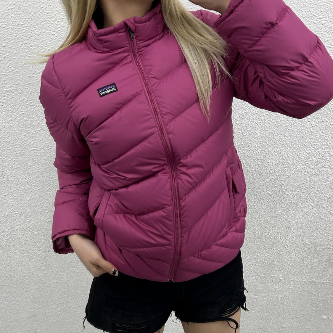 파타고니아 로고 퍼플 경량패딩 XL 상품이미지2