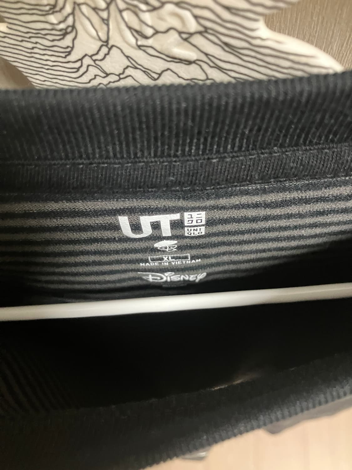 (XL) 유니클로 UT 미키마우스 스트라이프 티셔츠 상품이미지3