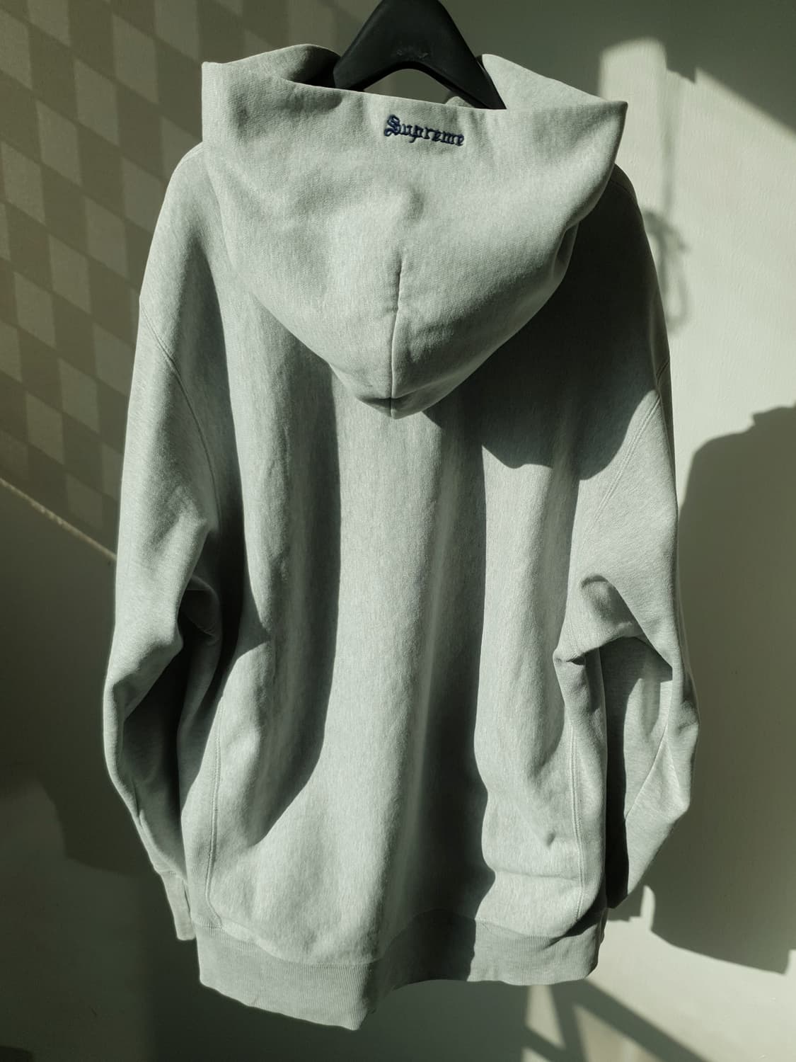 90s SUPREME gothic logo hoodie og 상품이미지10