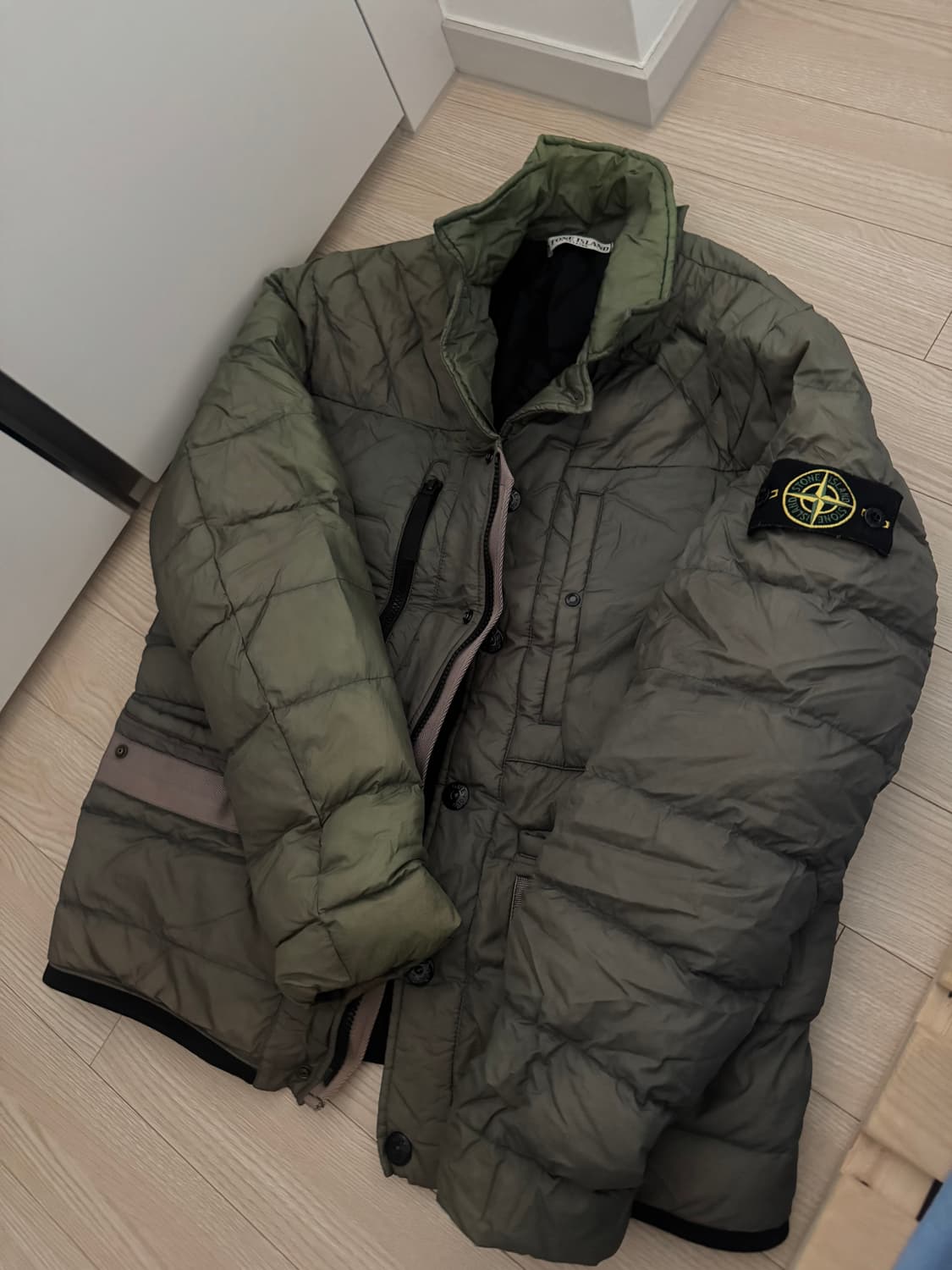 스톤 아일랜드 다운자켓 패딩 카키 상품이미지1