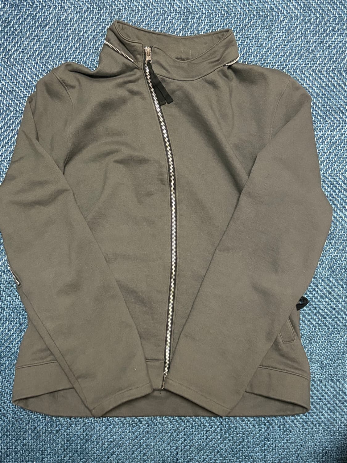 노이크랩 비대칭 사선지퍼 후드집업 상품이미지1