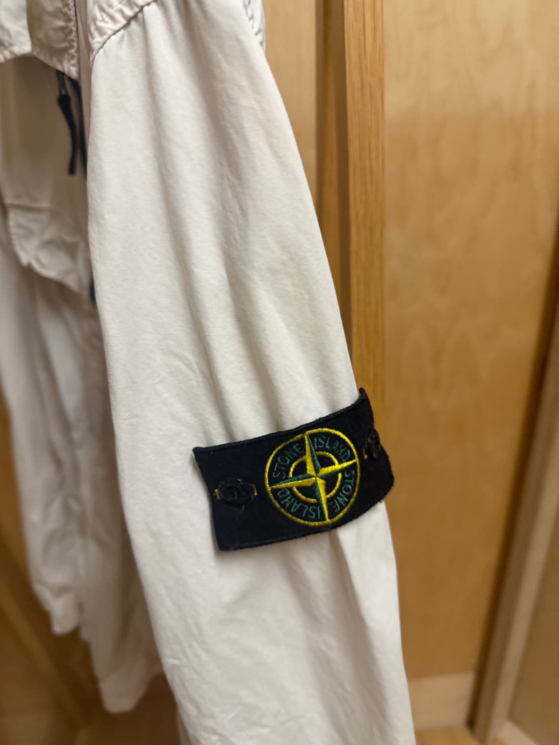 스톤아일랜드 오버셔츠 베이지 상품이미지3