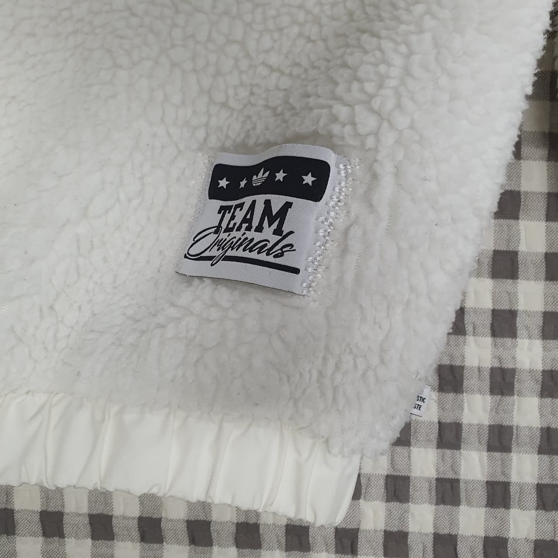 아디다스 쉬르파 간절기 플리츠 후드집업 남자95 상품이미지10