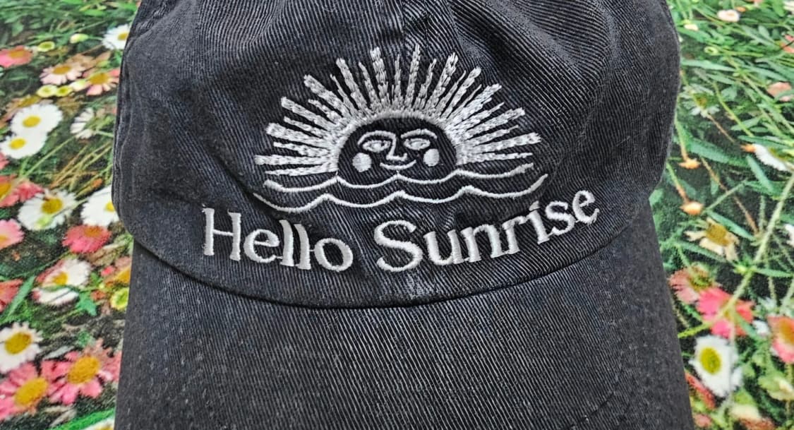 헬로선라이즈 로고 볼캡 상품이미지3