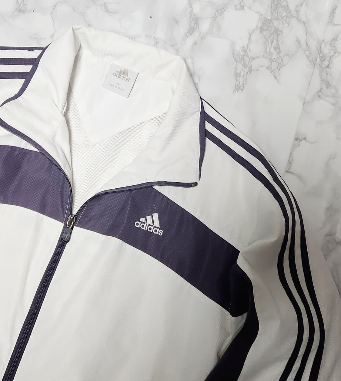아디다스 삼선 화이트x차콜 트레이닝 바람막이 자켓
 상품이미지3