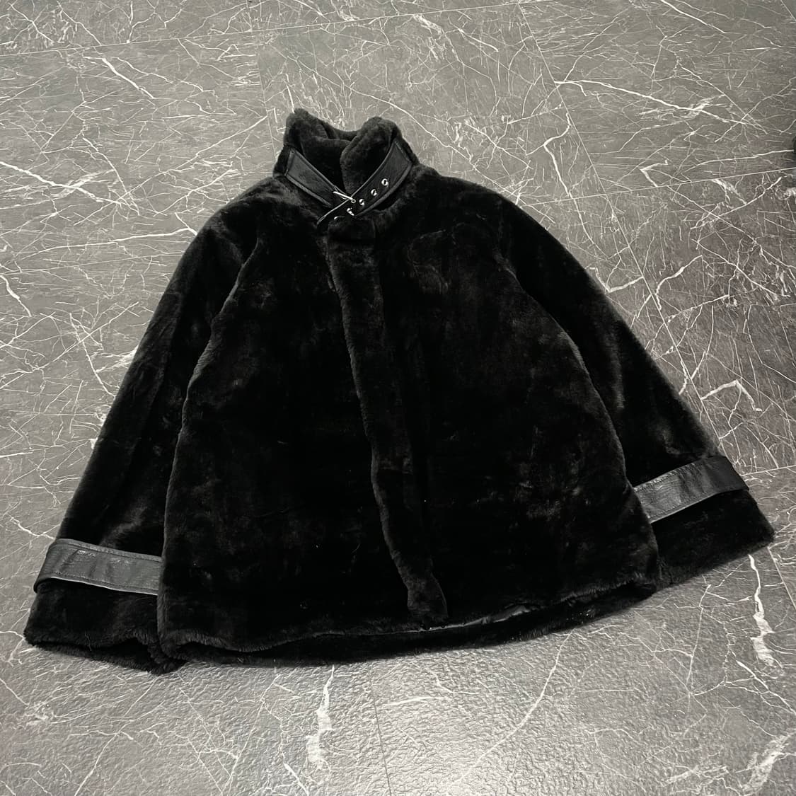 M-L 블랙 퍼 무스탕 자켓 상품이미지4