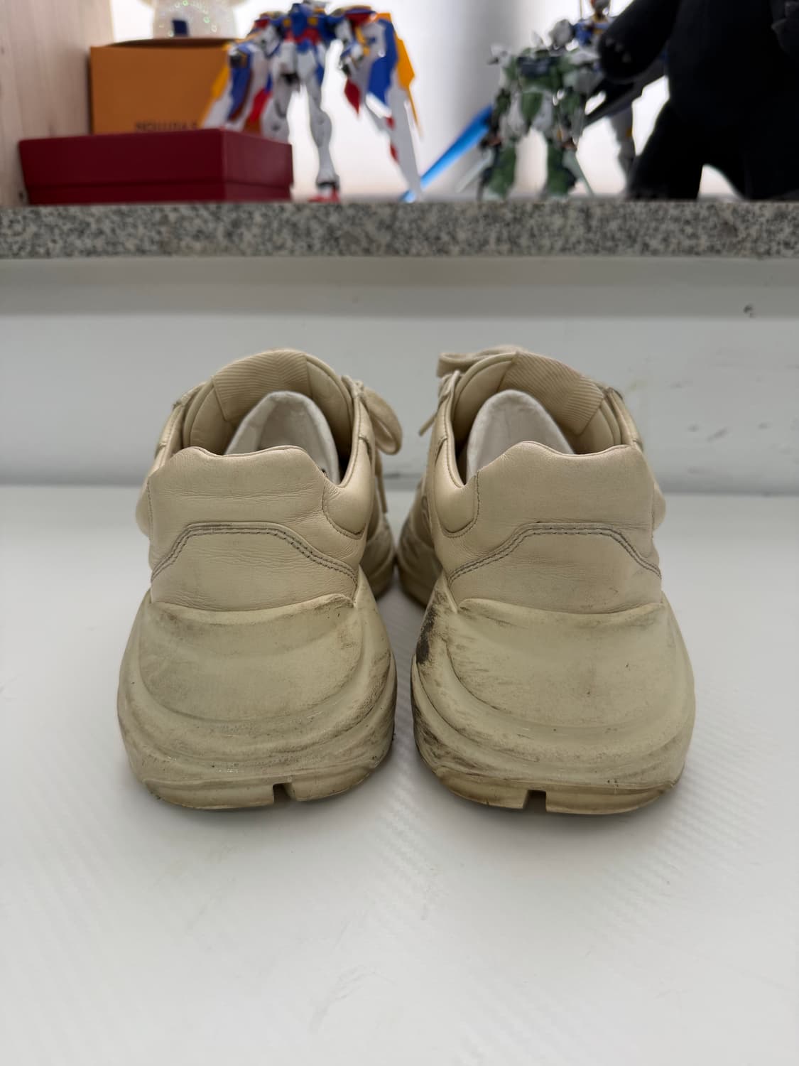 정품) 구찌 더티 라이톤 스니커즈 230 상품이미지5