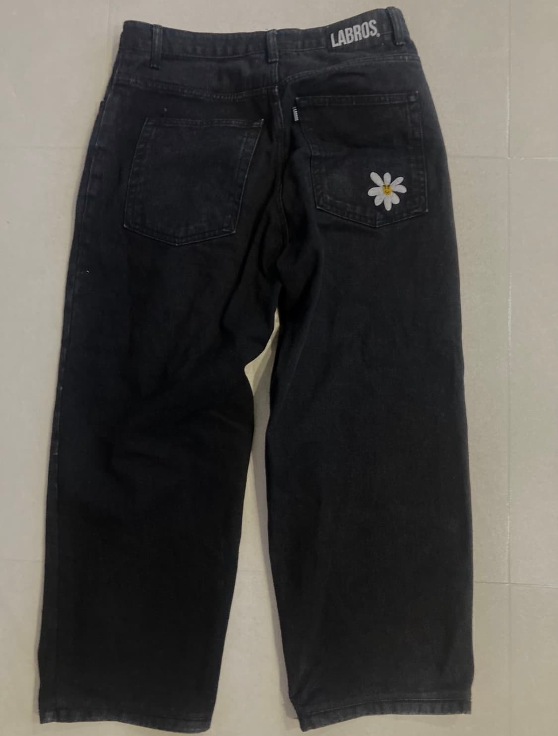 라브로스 데이지 블랙 팬츠 상품이미지2